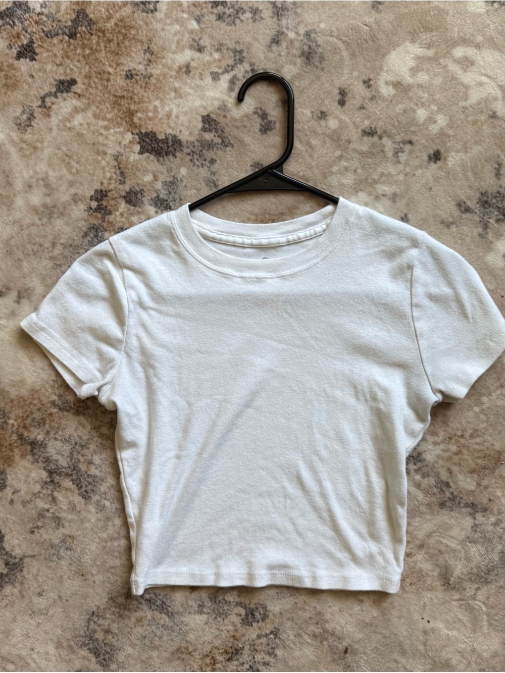 Hollister White Short Sleeve Crewneck Crop Top